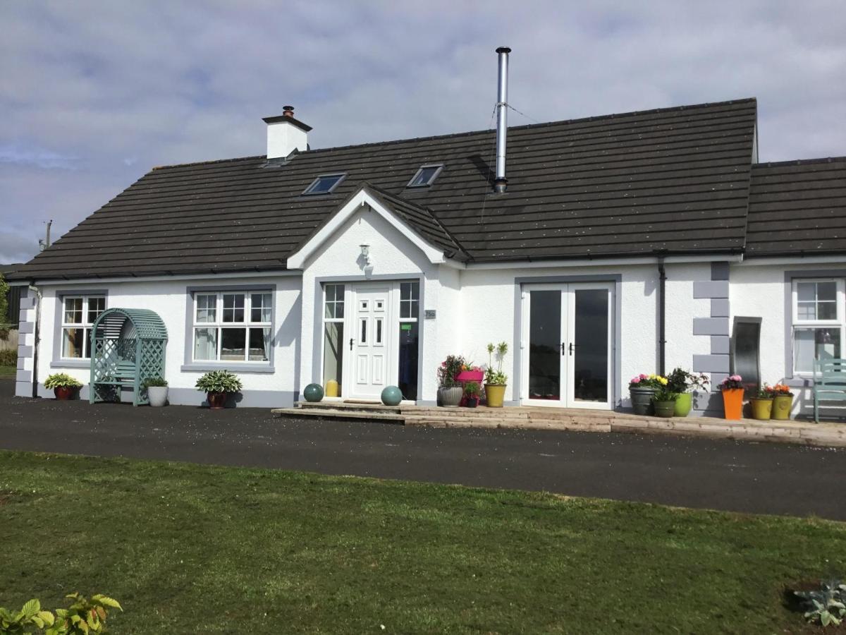 Bed and Breakfast Longview House Ballymoney Esterno foto